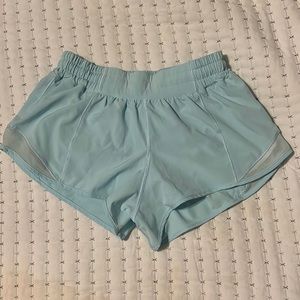 Lululemon Hotty Hot Shorts 💙